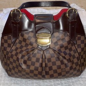 Louis Vuitton shoulder bag